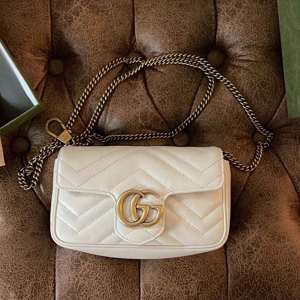 Gucci GG Marmont super mini quilted leather shoulder bag